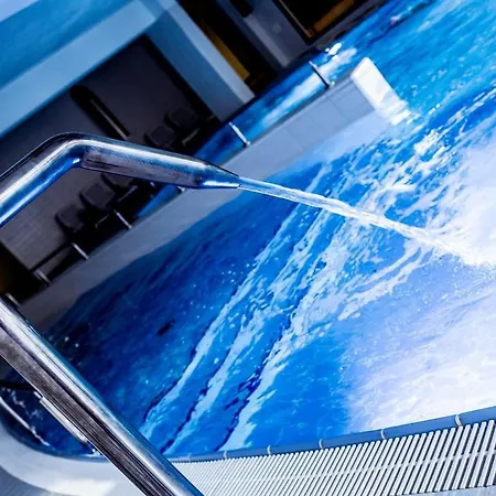 Premium For Old Town & Jewish Quarter Pool Cracovia