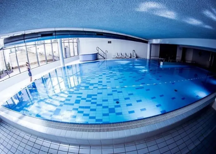 Premium For Old Town & Jewish Quarter Pool Apartamento